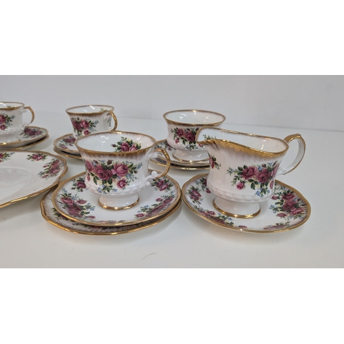 622 - Georgian Rose Elizabethan Bone China Part Tea Set: 4 x Teacups, 6 x Saucers, 5 x Tea Plates, 1 x Cak... 