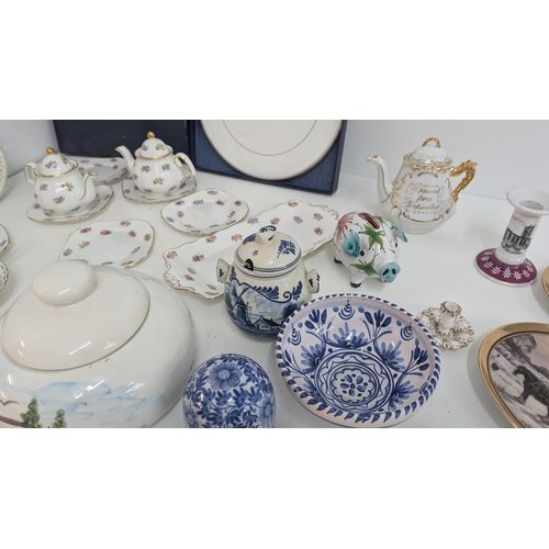 193 - A Quantity Of Antique Chinaware Including: Broadhurst Bros. ; Burslem; Royal Worcester; Ridgeway; De... 