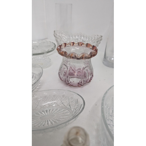 933 - A Selection Of Antique And Vintage Glassware Including: Lampshades; Fruit Bowls; Vases Etc.