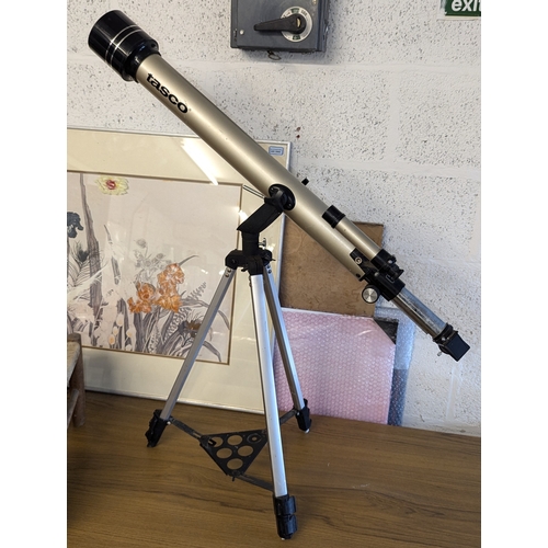 1550 - A Tasco Telescope