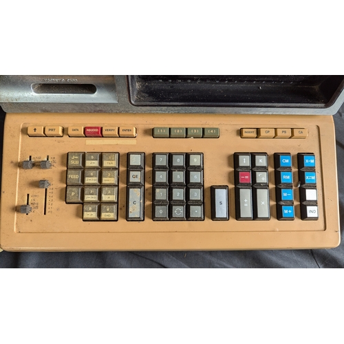 978 - A Sharp Compet PC-2600 Electronic Calculator