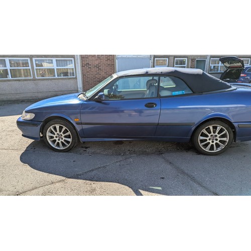 800 - SAAB 9-3 SE Sport 2 ltr Petrol Convertible 1999. Registration: V548 GBY , 83000 Miles. The car start... 