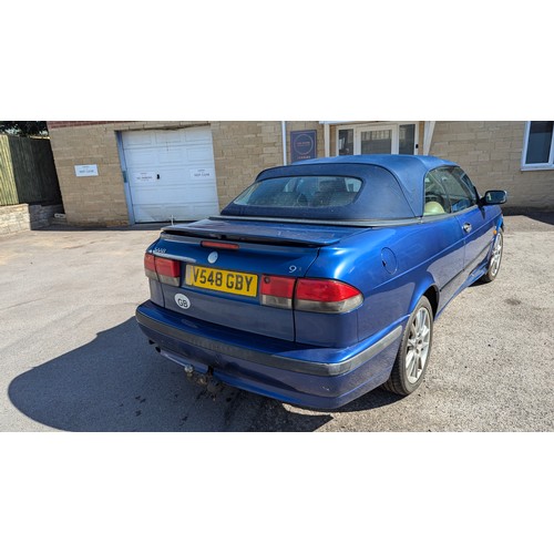 800 - SAAB 9-3 SE Sport 2 ltr Petrol Convertible 1999. Registration: V548 GBY , 83000 Miles. The car start... 