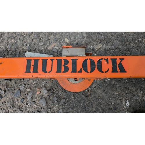 805A - HUBLOCK Wheel Lock With Padlock & 2 Keys - No Wheel Fitting