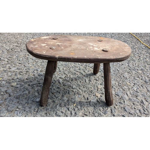 1062 - Antique Rustic Stool