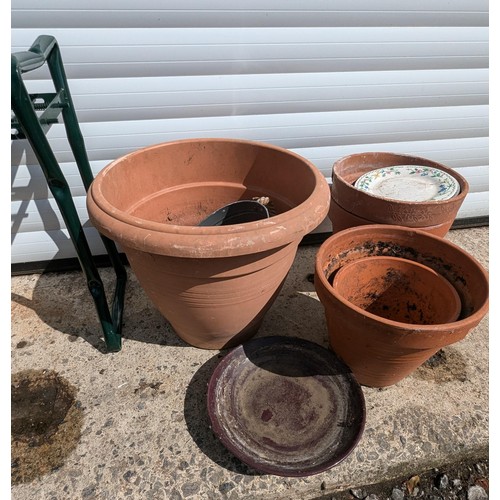 882 - Selection Of Pots, Planters, A Garden Kneeler And A Roll Of Weed Matting