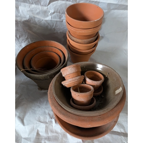 12 - A Selection Of Mixed Terracotta Plant Pots - 30 In Total