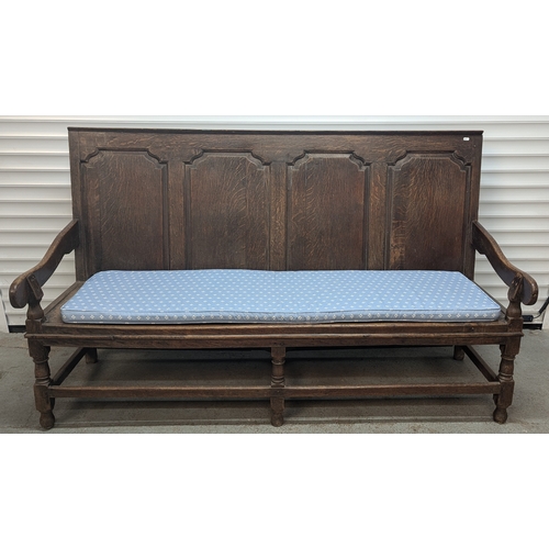 604 - George III Oak Panelled Settle With Blue Patterned Cushion - 108 x 185 x 75cm