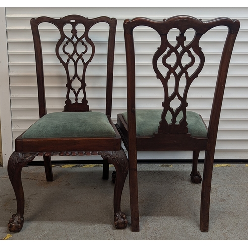 641 - 4 Antique Dining Chairs With Carved Detailing On Claw And Ball Feet