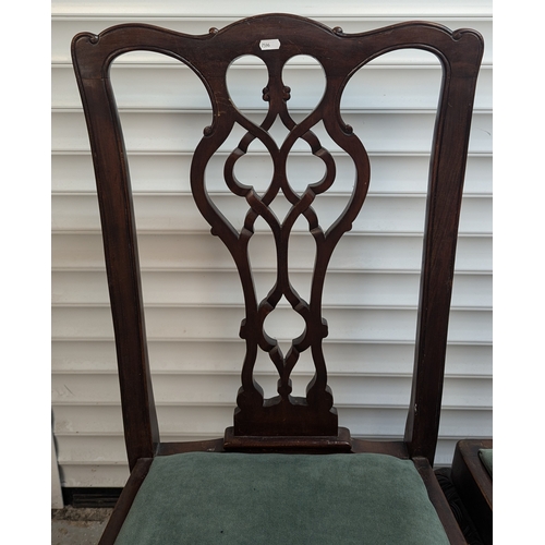 641 - 4 Antique Dining Chairs With Carved Detailing On Claw And Ball Feet