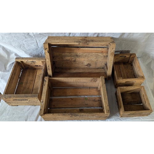 67 - A Nest Of 5 Wooden Crates