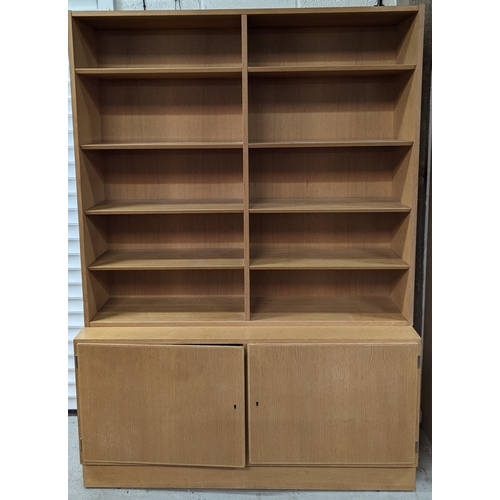 671 - .A 'Danish Control' Scandinavian Design Bookcase Cupboard Unit - 140 x 195 x 44cm