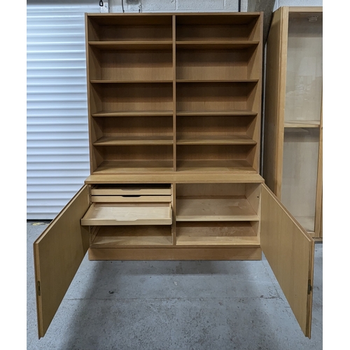 671 - .A 'Danish Control' Scandinavian Design Bookcase Cupboard Unit - 140 x 195 x 44cm