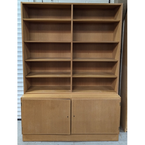 671 - .A 'Danish Control' Scandinavian Design Bookcase Cupboard Unit - 140 x 195 x 44cm