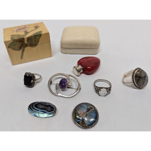 716 - An Assortment Of Silver Jewellery