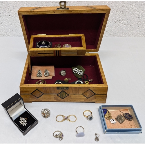 722 - A Vintage Matchbox Jewellery Box And Contents, Rings Etc.