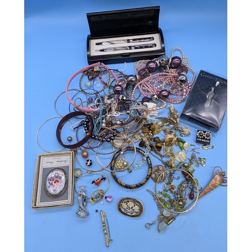 729 - An Assortment Of Jewellery, Pen Set Etc.