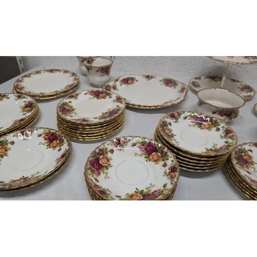 615 - A Collection Of Royal Albert Old Country Roads Bone China Tea And Coffee Service Inc: 

12x Teacups;... 