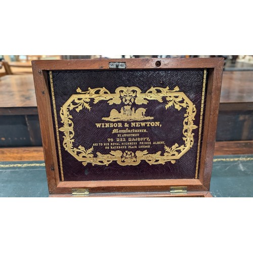 668 - Antique English Winsor & Newton Artists Paintbox Circa 1885.  Made from Mahogany with Flush Brass Ca... 