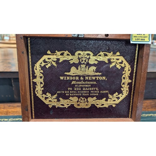 668 - Antique English Winsor & Newton Artists Paintbox Circa 1885.  Made from Mahogany with Flush Brass Ca... 