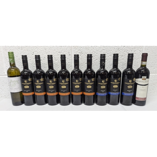 752 - An Assortment of Wines x 11:  Luis Felipe Edwards Malbec, Merlot etc.