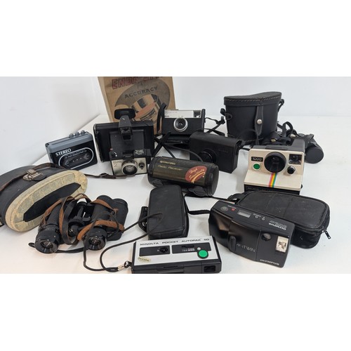 538 - .A Quantity of Vintage Cameras, 2 x Pairs of Binoculars etc.