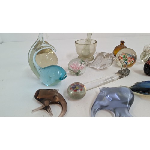 539 - A Selection of Vintage Glass Ornaments, Paperweights etc.