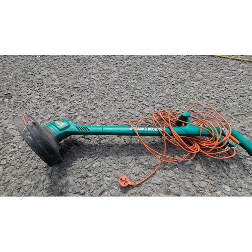 1480 - ...Black & Decker Reflex Strimmer