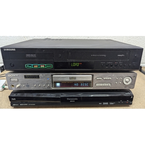 936 - .A Samsung Full HD, Freeview DVD And VHS Recorder, Sony DVD And Panasonic DVD VHS Recorder (DVD Tray... 