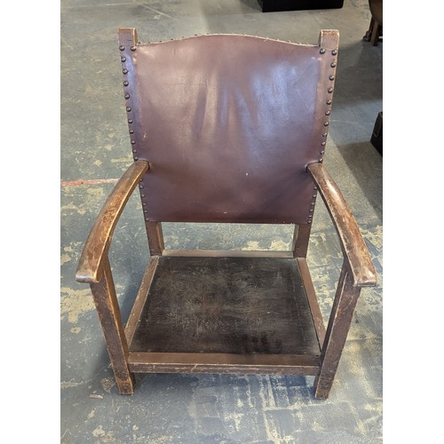 1412 - .An Antique Fireside Chair