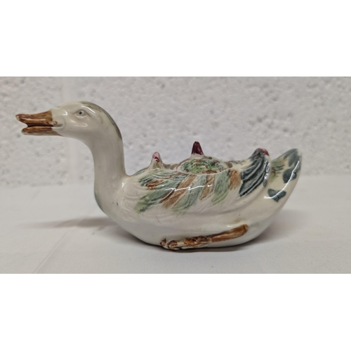 871H - .19th Century Japanese Pottery Duck Teapot/Kettle In Form Of A Seated Duck - Missing Bronze Or Wire ... 