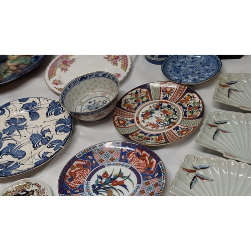 1155 - .A Collection of Antique Chinaware inc. Royal Doulton Malvern, Lattice Plate, Japanese Imari plate, ... 