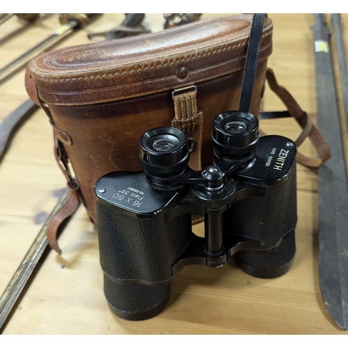 1150 - .Zenith 16 x 50 Fieldglasses 35 Degree Plus Leather Case