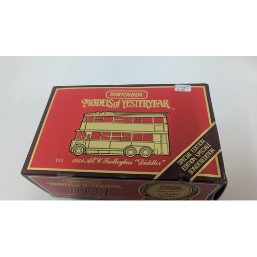 1044 - A Collection of Diecast Model Buses 1:76 , Boxed, Unboxed  As New and Excellent Condition to include... 