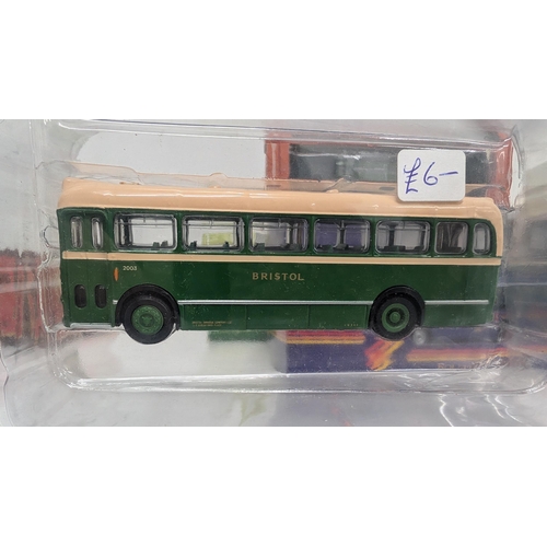 1044 - A Collection of Diecast Model Buses 1:76 , Boxed, Unboxed  As New and Excellent Condition to include... 