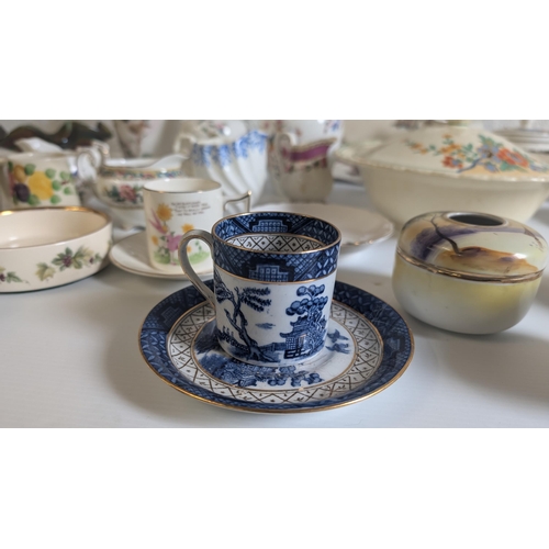 794 - A Collection of Antique Chinaware inc. Hammersley, Radford, Minton, Naritake Hair Receiver, Yamaji P... 