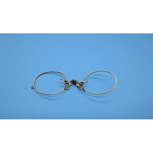 664 - A Pair Of Antique Spring Bridge Reading Glasses - 'Pince Nez'