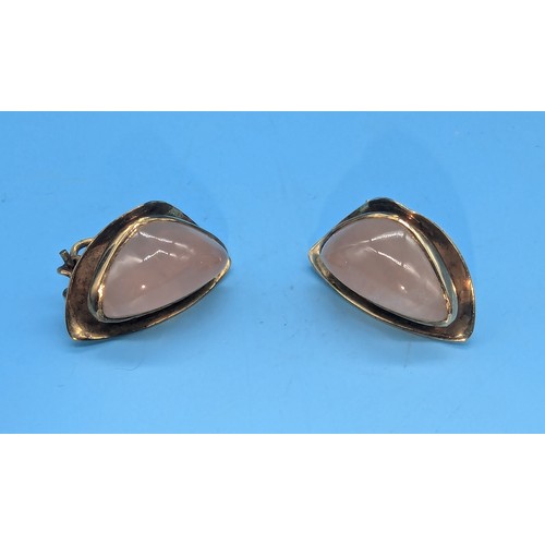 697A - A Pair Of 9ct And Rose Quartz Earrings