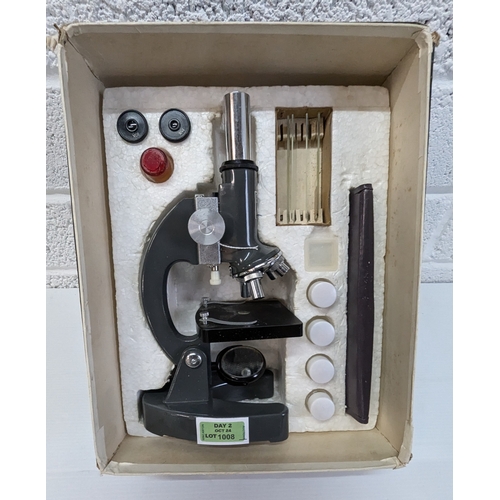 1008 - Greenkat 900x Microscope & Accessories In Original Box