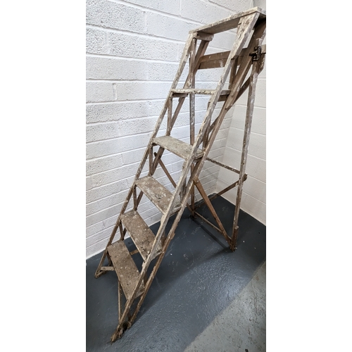 1123 - Vintage 5 Tread Wooden Step Ladder