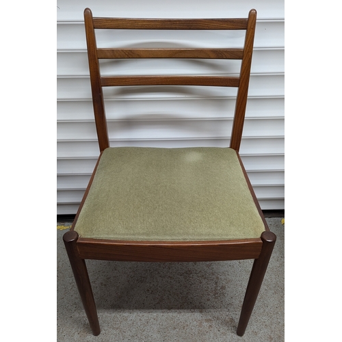 733 - A Set of 4 x Mid Century G Plan Style Dining Chairs with Draylon Seats