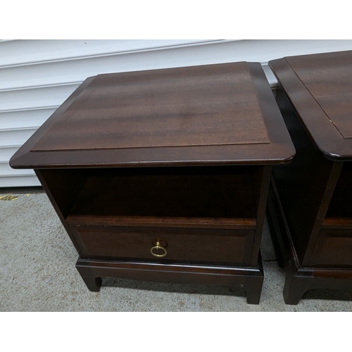 800 - A Pair of Stag Bedside Cabinets 50cm x 47cm x 43cm