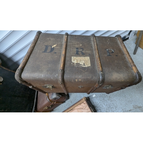 810 - Antique Steamer Trunks x 4