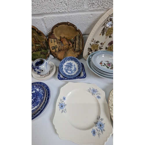 822 - An Assortment of Antique and Vintage China