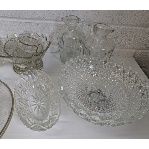 882 - A Large Quantity Of Crystal And Glassware