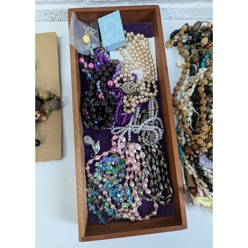 888 - A Box Of Faux Bijou Jewellery