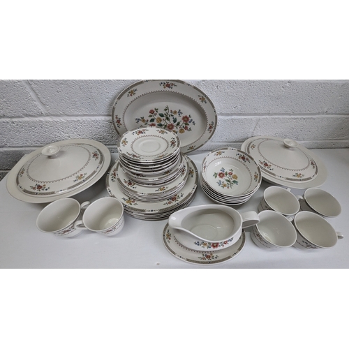 1144 - Royal Doulton Kingswood Dinner Service - 43 Pieces Approximately