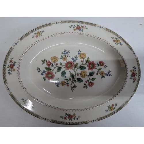 1144 - Royal Doulton Kingswood Dinner Service - 43 Pieces Approximately