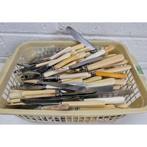 1194 - Large Quantity Of Mixed Cutlery