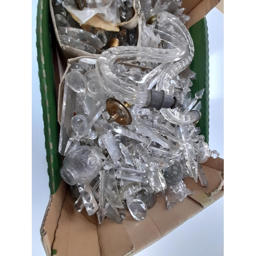 1085 - A Large Quantity Of Chandelier Crystals, Lustres And Parts